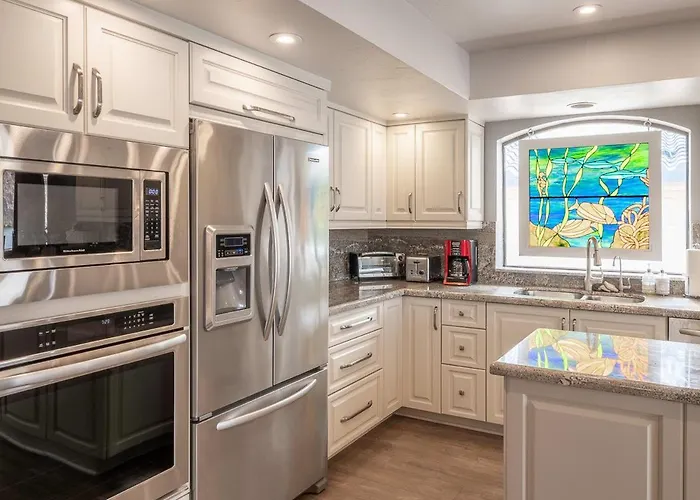 Moovalya Keys | Spacious Riverfront Retreat • Private Dock