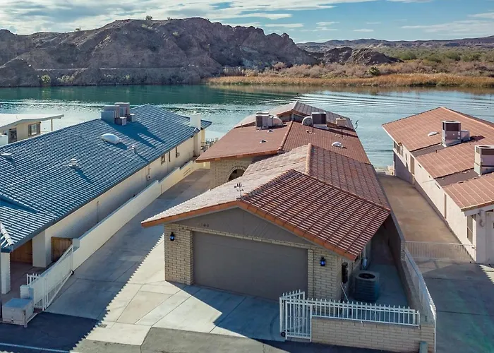 Moovalya Keys | Spacious Riverfront Retreat • Private Dock Holiday home