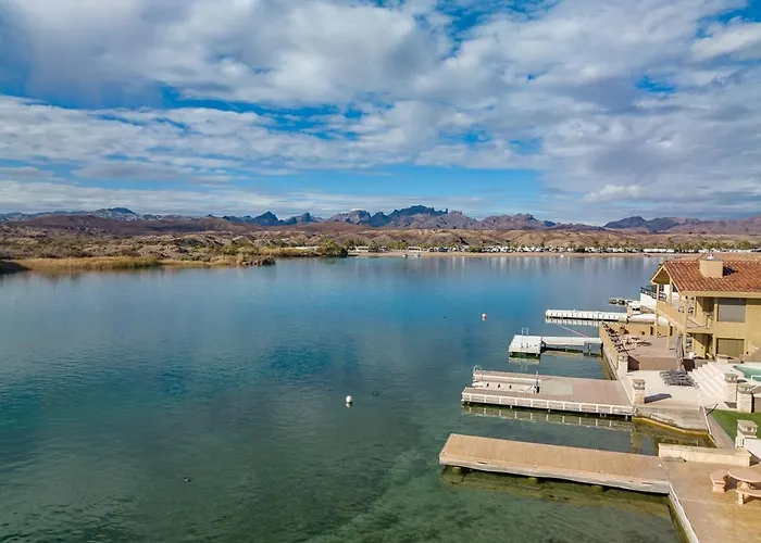 Holiday home Moovalya Keys | Spacious Riverfront Retreat • Private Dock Parker