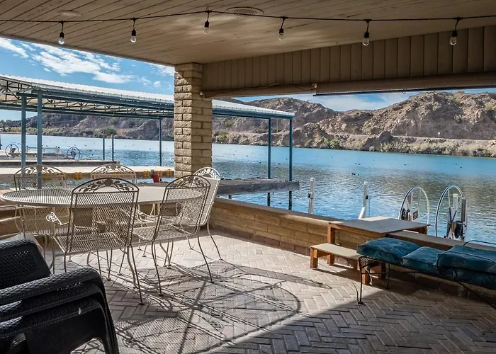 Moovalya Keys | Spacious Riverfront Retreat • Private Dock *